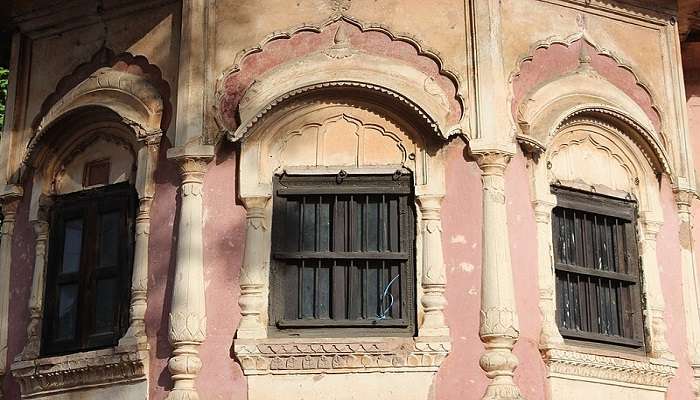 Indo-European architecture of Shaukat Mahal at Taj-ul-Masajid.