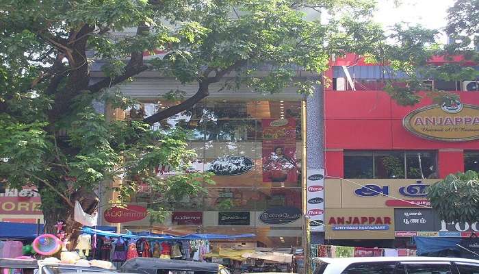 The busy Pondy Bazaar near hotels in Injambakkam