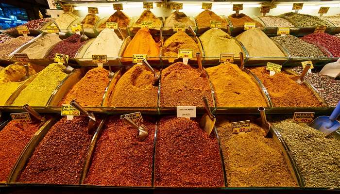 Awe-inspiring spice market of the Vypin Island