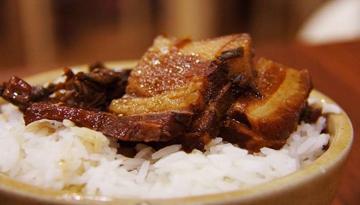 Roasted pork belly with white rice at the best Restaurants in Tamworth.