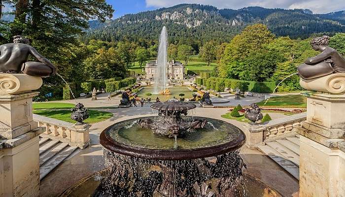 See the luxurious interior of the Linderhof Palace