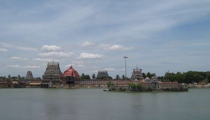 The view of Thiruvarur temple and tank 