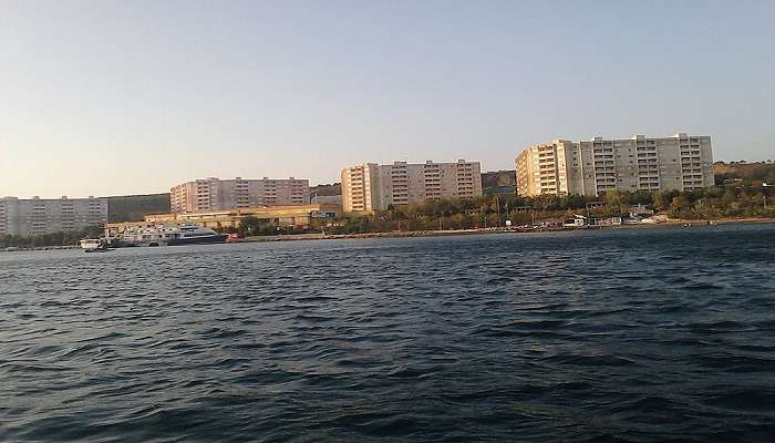 Yalova Armutlu Pier and Holiday Village