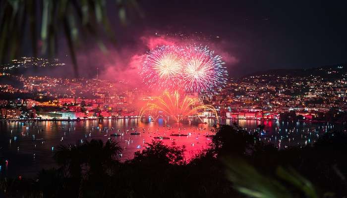 Fireworks on the festival near the Gurdwara Pathar Sahib.