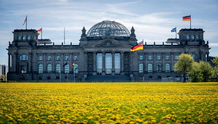 Gaze at the architecture of the Reichstag Building