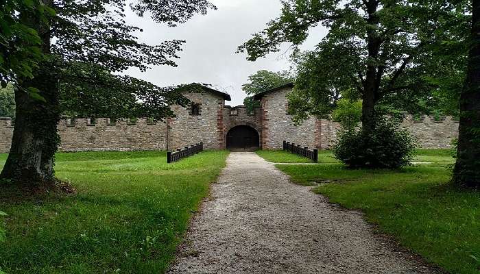 Entrance of the fort.