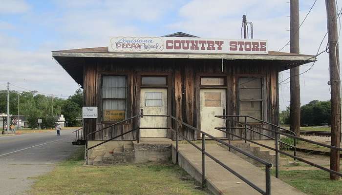 Arts and Crafts Booth view in Country store