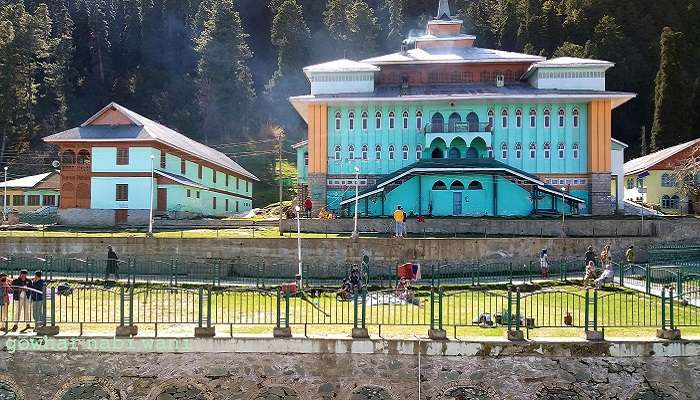 Baba Reshi Shrine