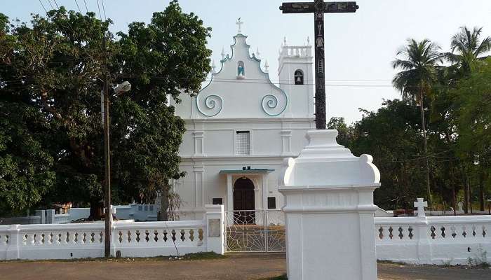 Statue in front of the Church of Our Lady of Grace near Chorao Island.