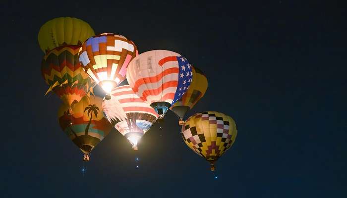 Albuquerque hot air balloons at night