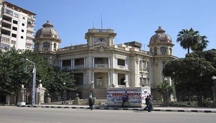 Visit the El-Shenawy Palace.