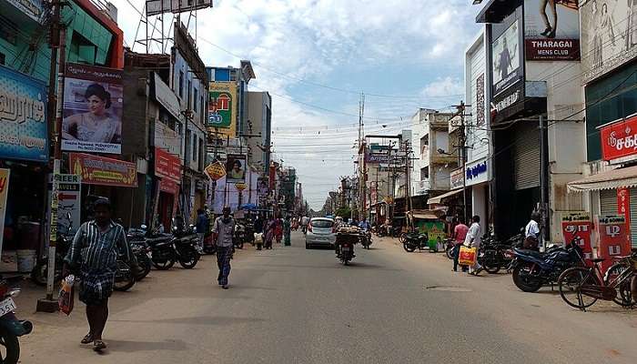 The view of East Raja Street in Pudukkottai