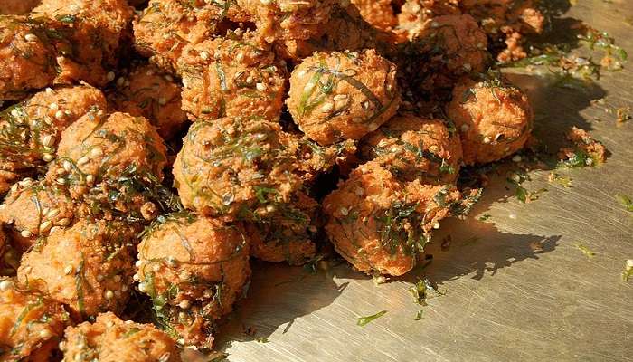 A stall of pakora seller