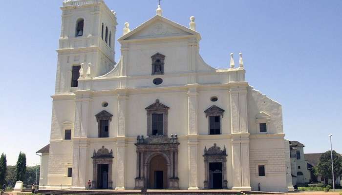 Outside view of the Sacred Heart of Jesus Church