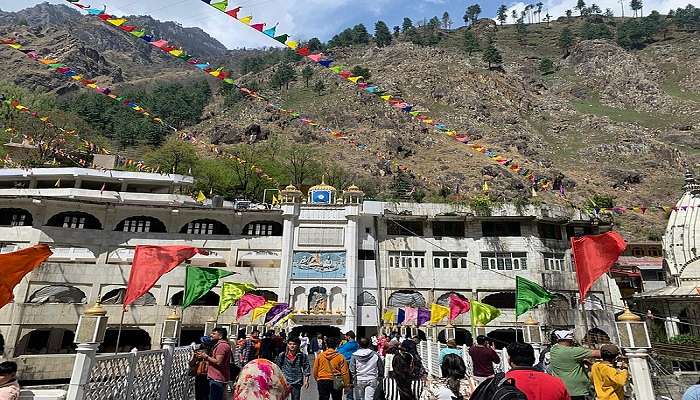 A stunning view of Manikaran Sahib Ji