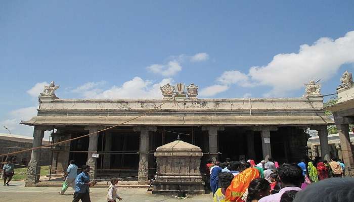 Pilgrims offering prayers at Nithyakalyana Perumal Temple in Tamil Nadu