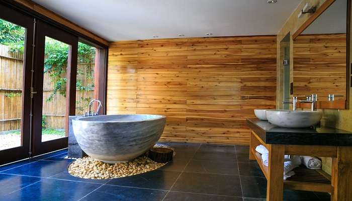 Elegant bathtub of the hotel room