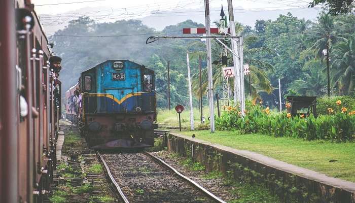 Reach to the bundi Utsav by train.