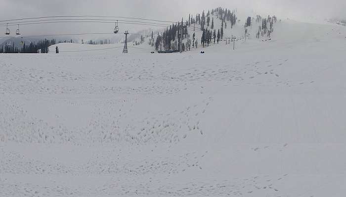 Khilanmarg at Drang Waterfall.