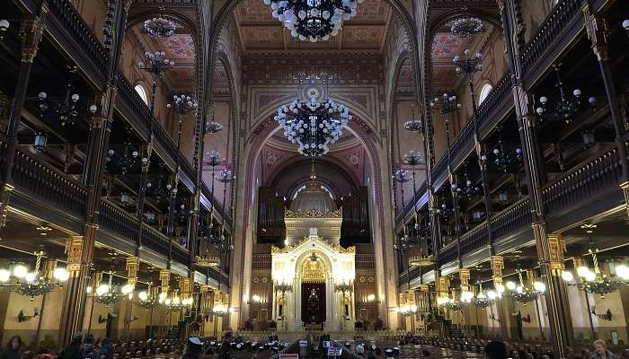 La synagogue de la rue Dohany: la plus grande du genre