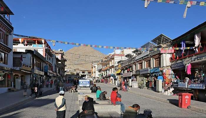 Leh Market near the leh royal palace.