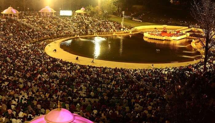 Observe the utter illuminated beauty of Diwali all over this festive season at Kuber Bhandari Temple.