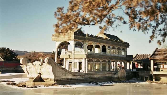 Makarpura Palace truly reflects the royal history of Vadodara.