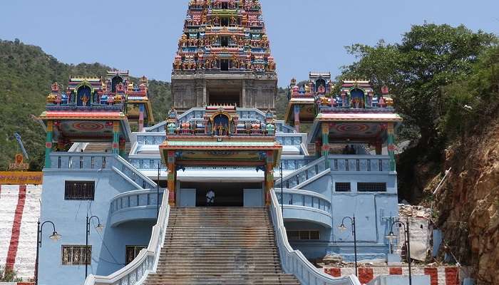 Image of the front view of the Marudhamalai Temple in Nanjundapuram.