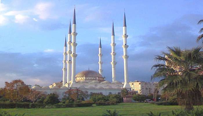 Mosque Muğdat is the largest mosque and definitely worth exploring