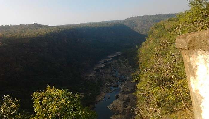  Rocks formation at Reechgarh Pachmarhi 