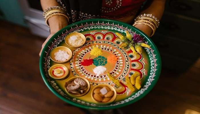 Visit the naulakha temple.