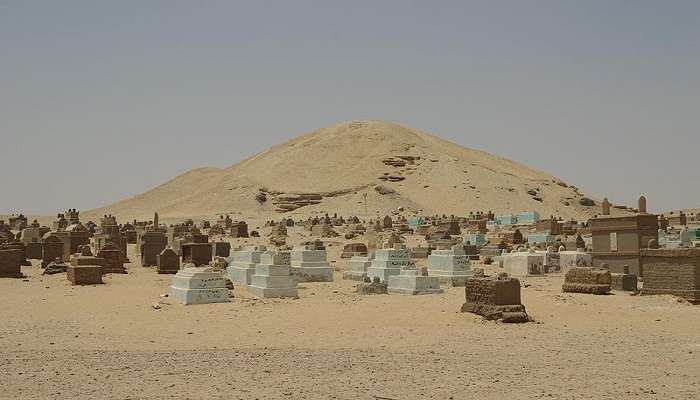 Explore Faiyum's majestic Pyramid of Amenemhat I