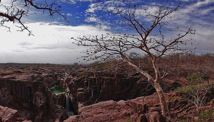 An ancient rocks forming a Raneh Falls