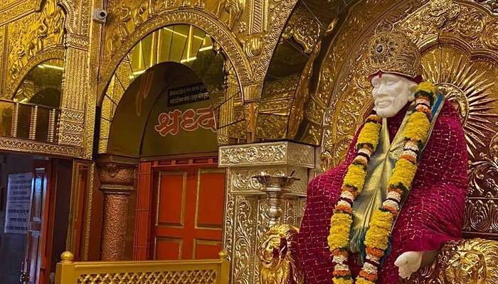 The eyes of the deity at the Sainath Temple 