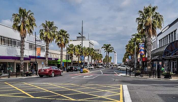 Gladstone Road in Gisborne