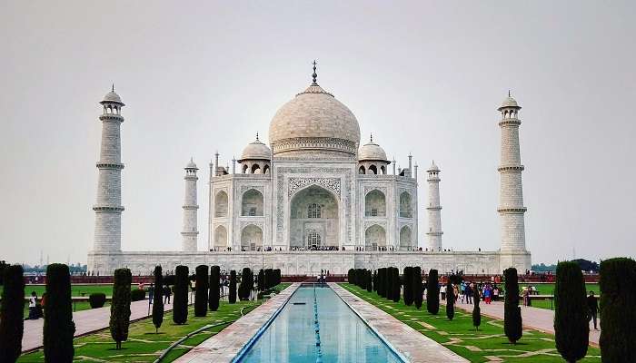 This is a history of the Mughal Empire at the Agra Museum, with a focus on cultural revival, architectural continuity, and societal impact on Indian civilization. 