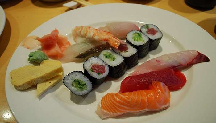 Hiramasa Kingfish dressed with veggies