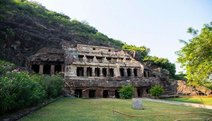 उंदावल्ली गुफाएं