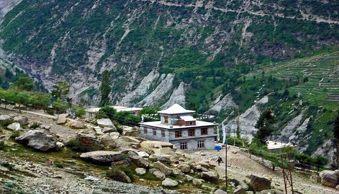 This monastery is near the confluence of the Chandra and Bhaga rivers