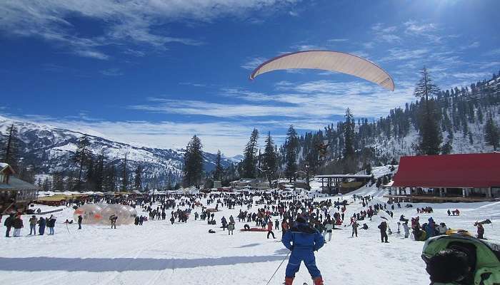 Indulge in skiing in Solang Valley