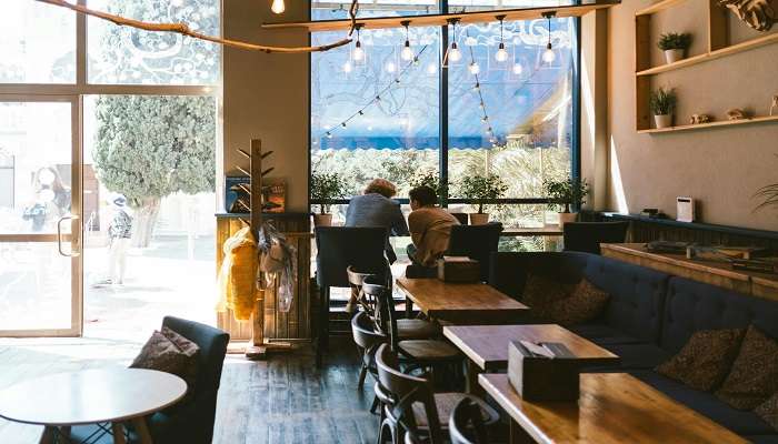 Have a coffee break at one of the best cafes in Porirua 