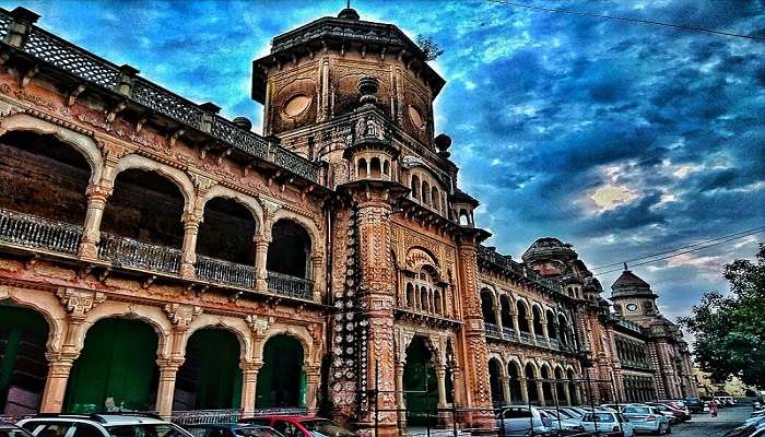 Mubarak Mandi Palace is perhaps the most splendid piece of architecture