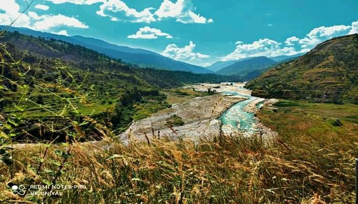 The picturesque view of Barkot. 