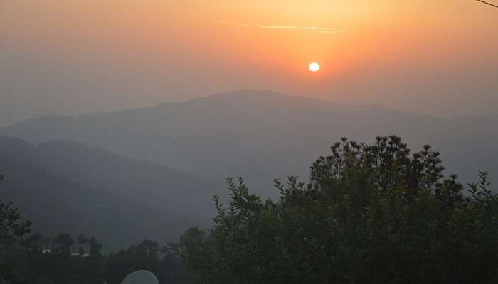  Chail, picturesque hamlet 