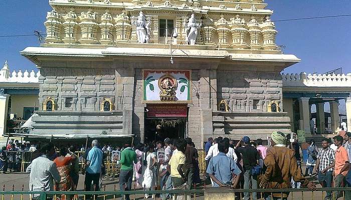 Architecture of the Sri Chamundeshwari Temple in Mysore