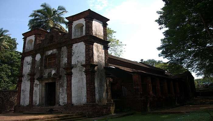 Chapel of St. Catherine, an intimate place for praying and weddings, is also a UNESCO World Heritage Site near the Sao Jacinto Island.