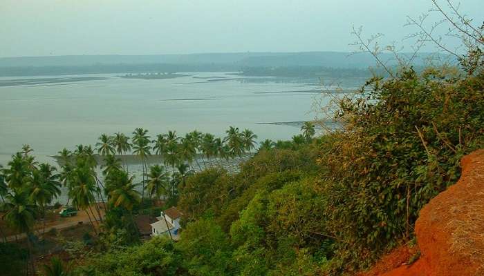 One of the more recognisable historic sites beside the Chapora River is the Chapora Fort