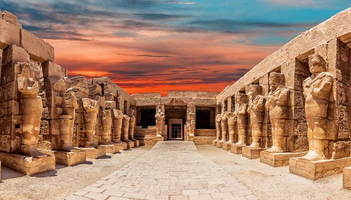 Visit the ancient temple and monuments in Luxor to experience the best things to do in Hurghada. 