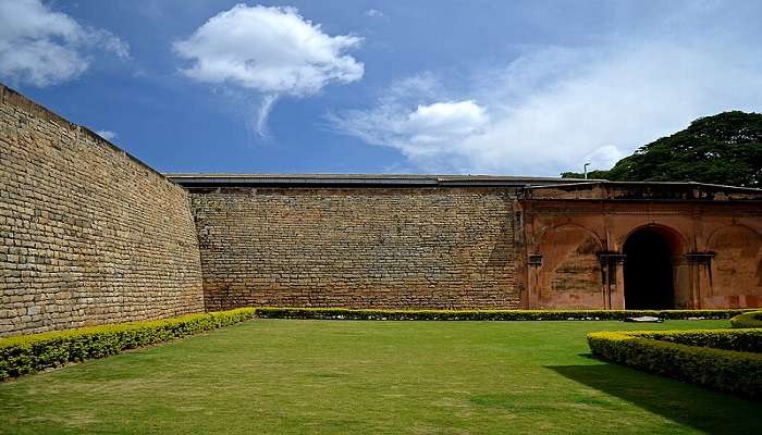 The sprawling grounds of Bengaluru Fort are perfect for a leisurely stroll. 