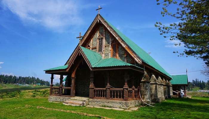 Gulmarg – De neige, de père Noël et de célébrations